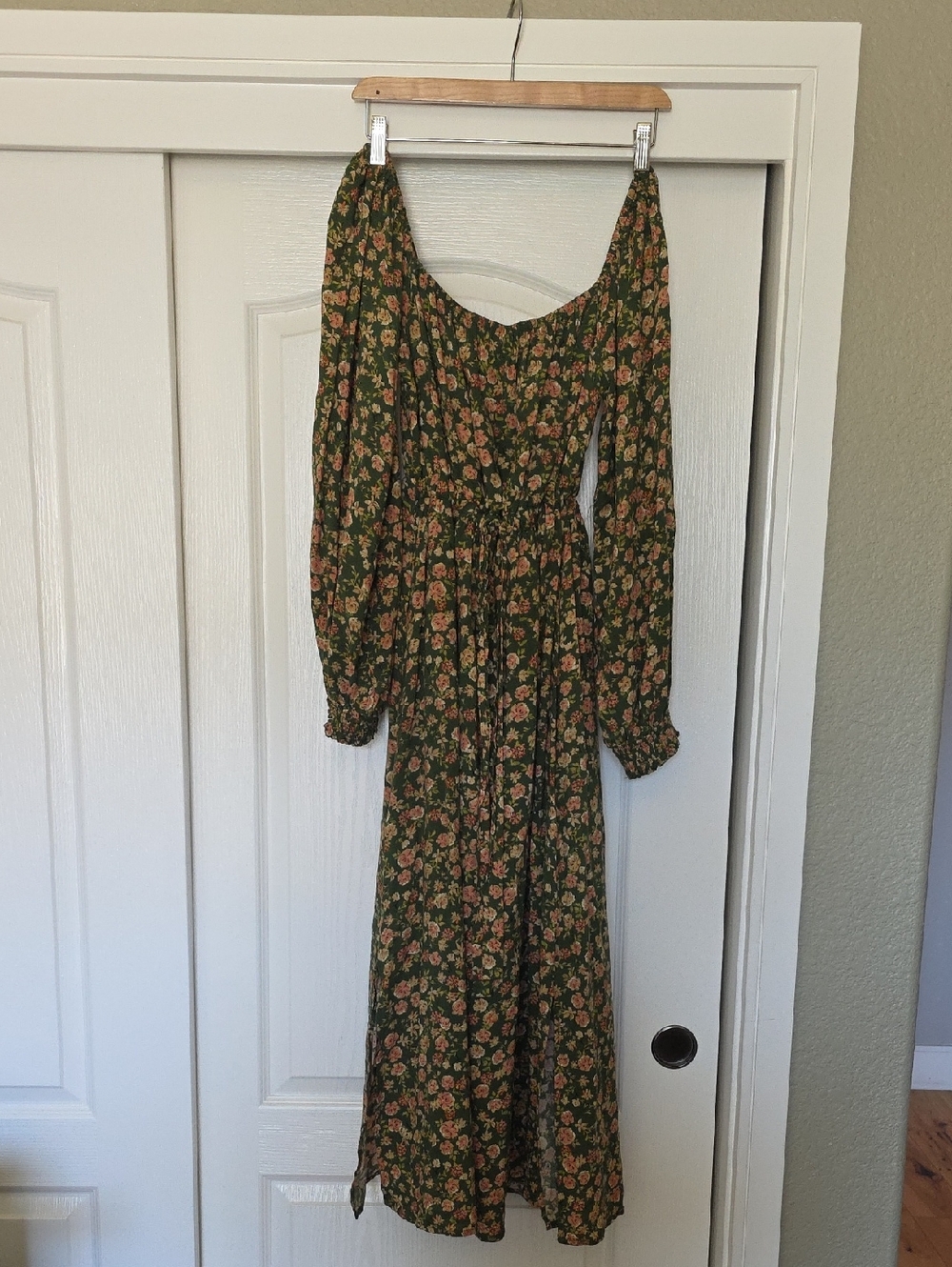 Lost + Wander🌼 Olive Floral Long Sleeve Maxi Dress🌼